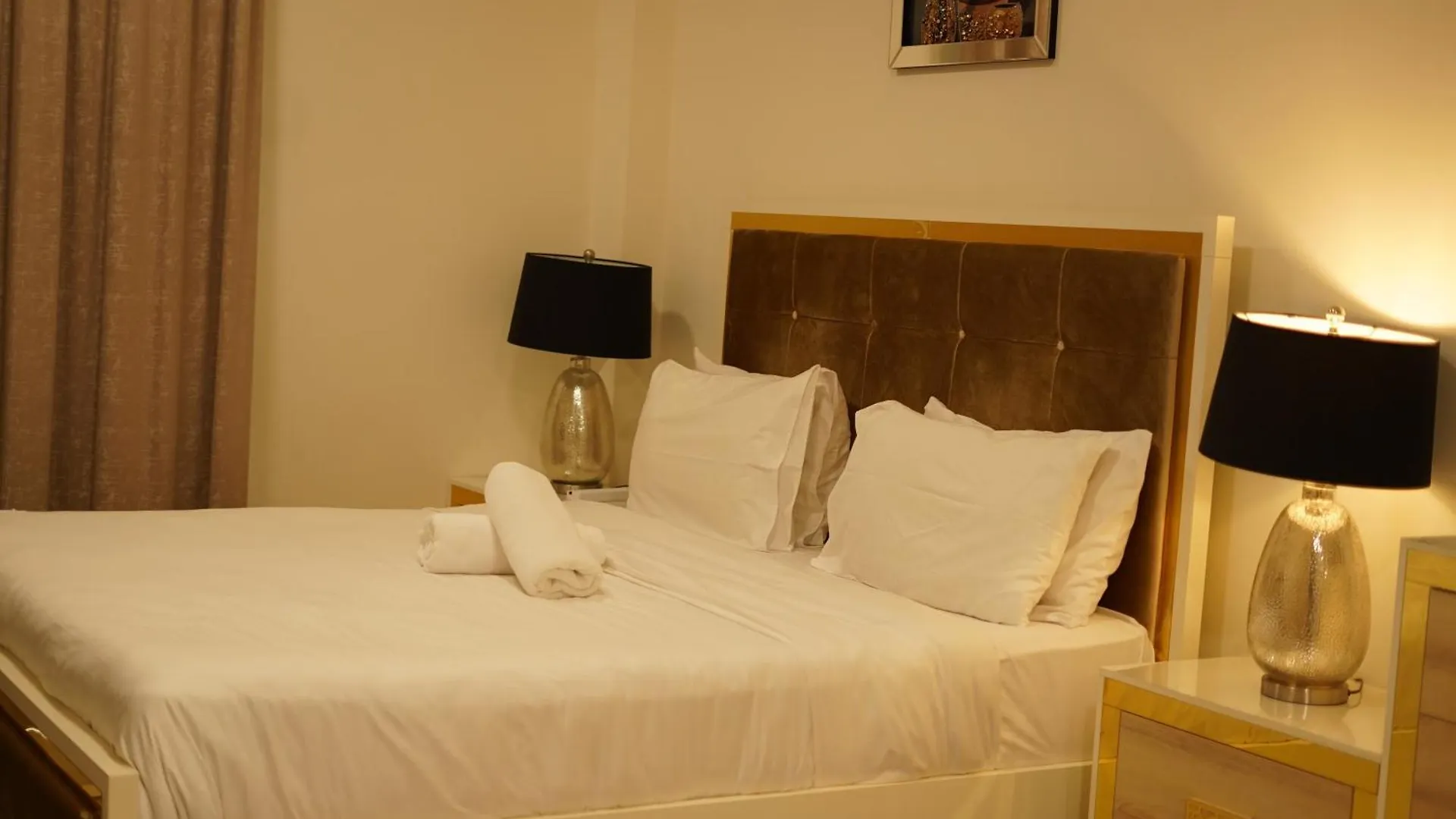 Brown Stone - Mirdif Hills Dubai Airport Apartment 0*,  United Arab Emirates