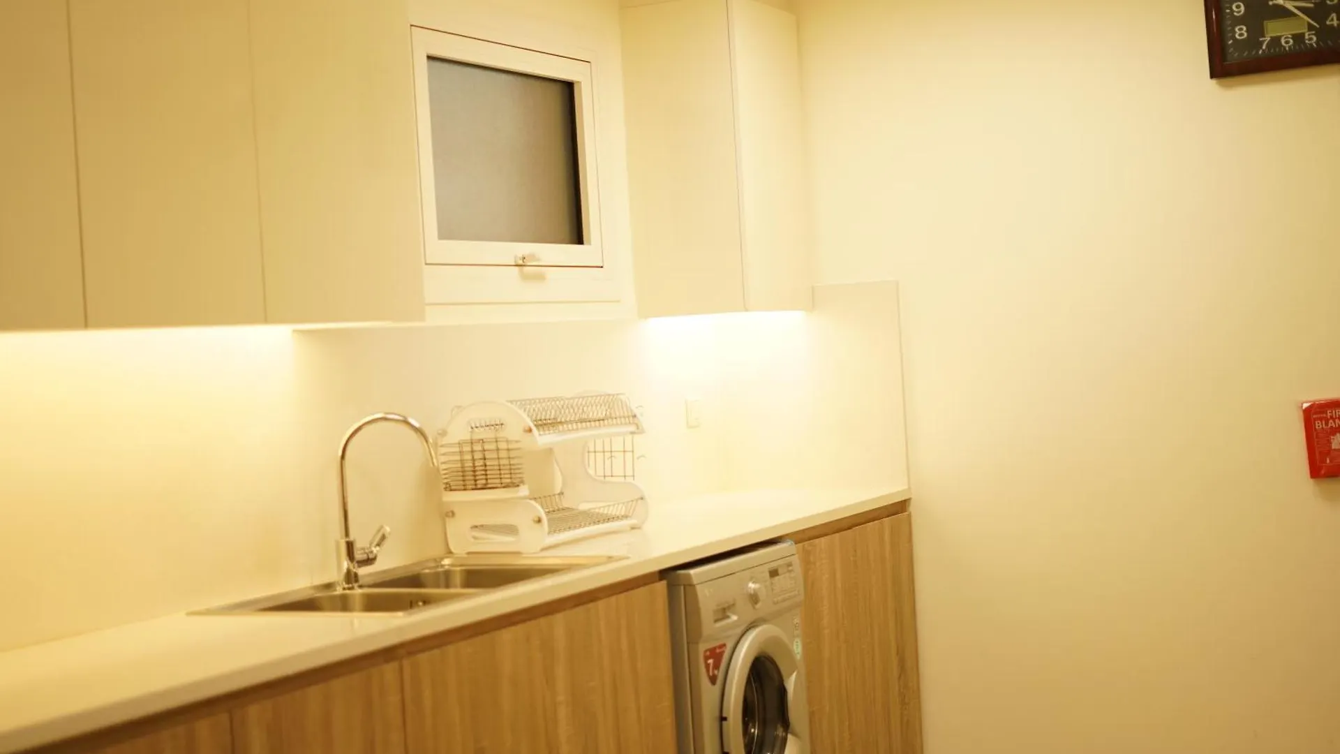 Brown Stone - Mirdif Hills Dubai Airport Appartement
